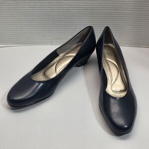 Soft Style Pumps Shoes Womens Size 10 Blue Low Wedge Heel Round Toe Comfort